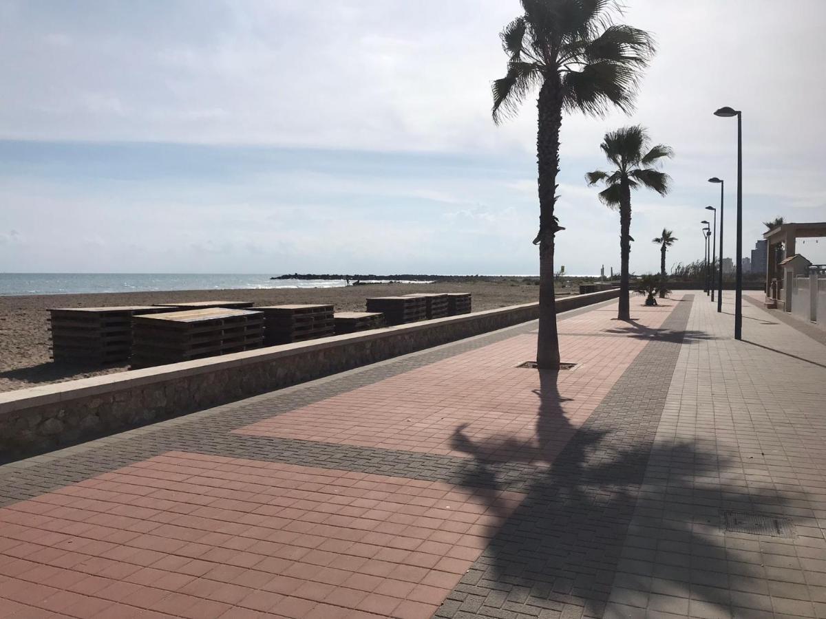 Precioso Adosado Con Parking A 100 Metros De La Playa Villa Playa de Mar Exterior photo